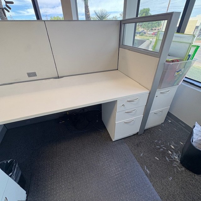 12 6x5 Workstations, 54″ panels in Phoenix, photo 2