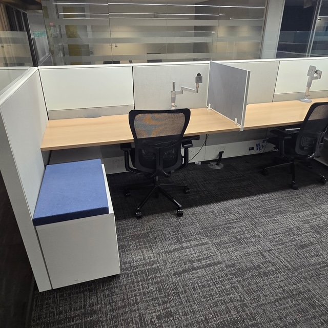 200 Haworth Compose 6x5 Workstations, 54″ panels in Detroit