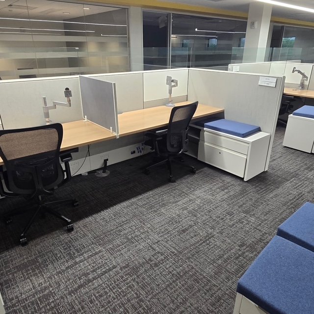 200 Haworth Compose 6x5 Workstations, 54″ panels in Detroit, photo 2