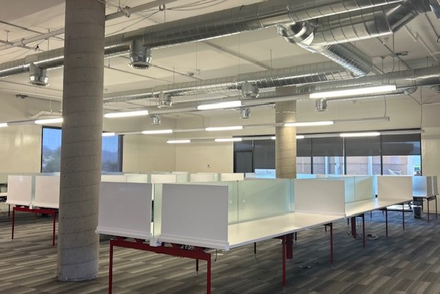 Knoll Antenna Workspaces workstations installed by Office Station