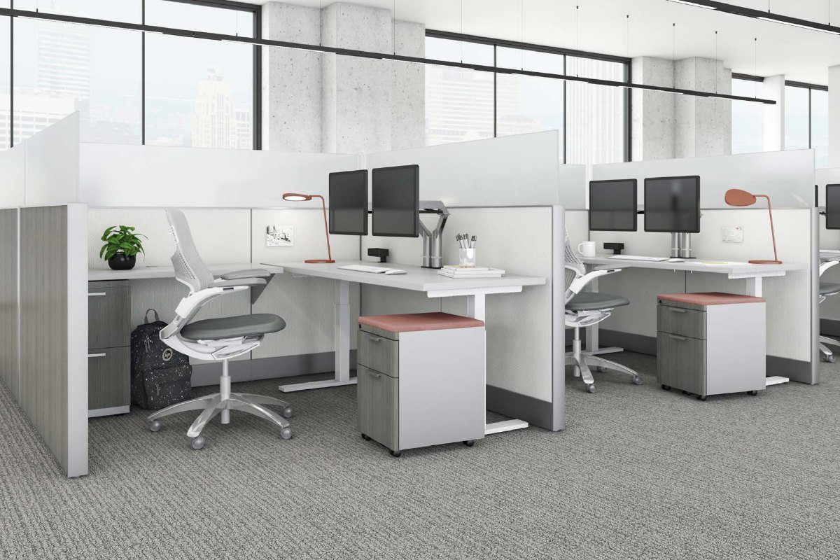 Knoll Dividends Horizon workstations